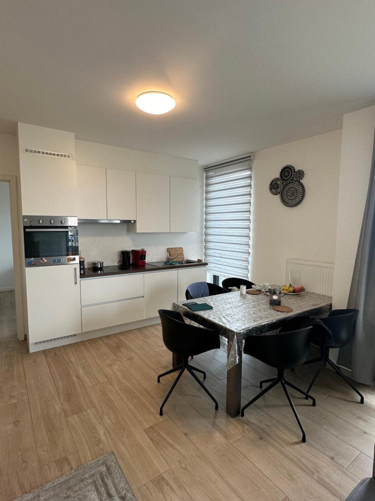 Stylish & Spacious In Apartment Antwerpen