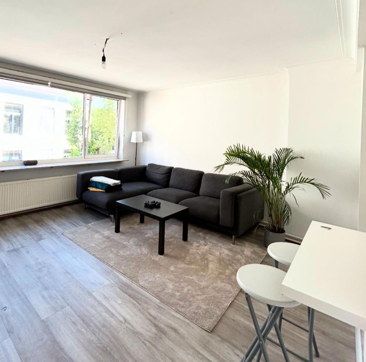 Appartement Gem In The Vibrant Heart Of The Center *