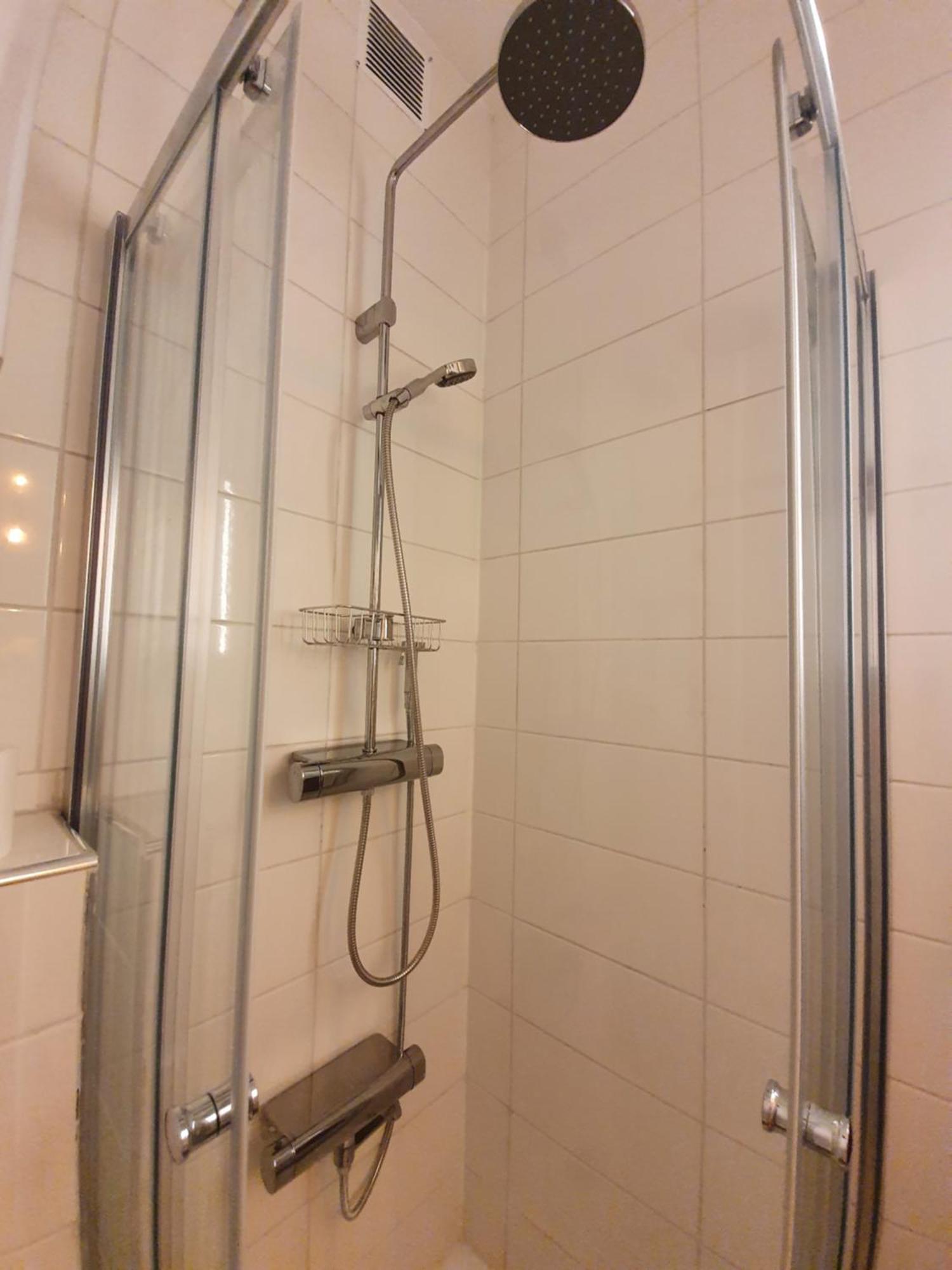 Antwerp Hideaway, Outside Of Low Emission Zone * Antwerpen