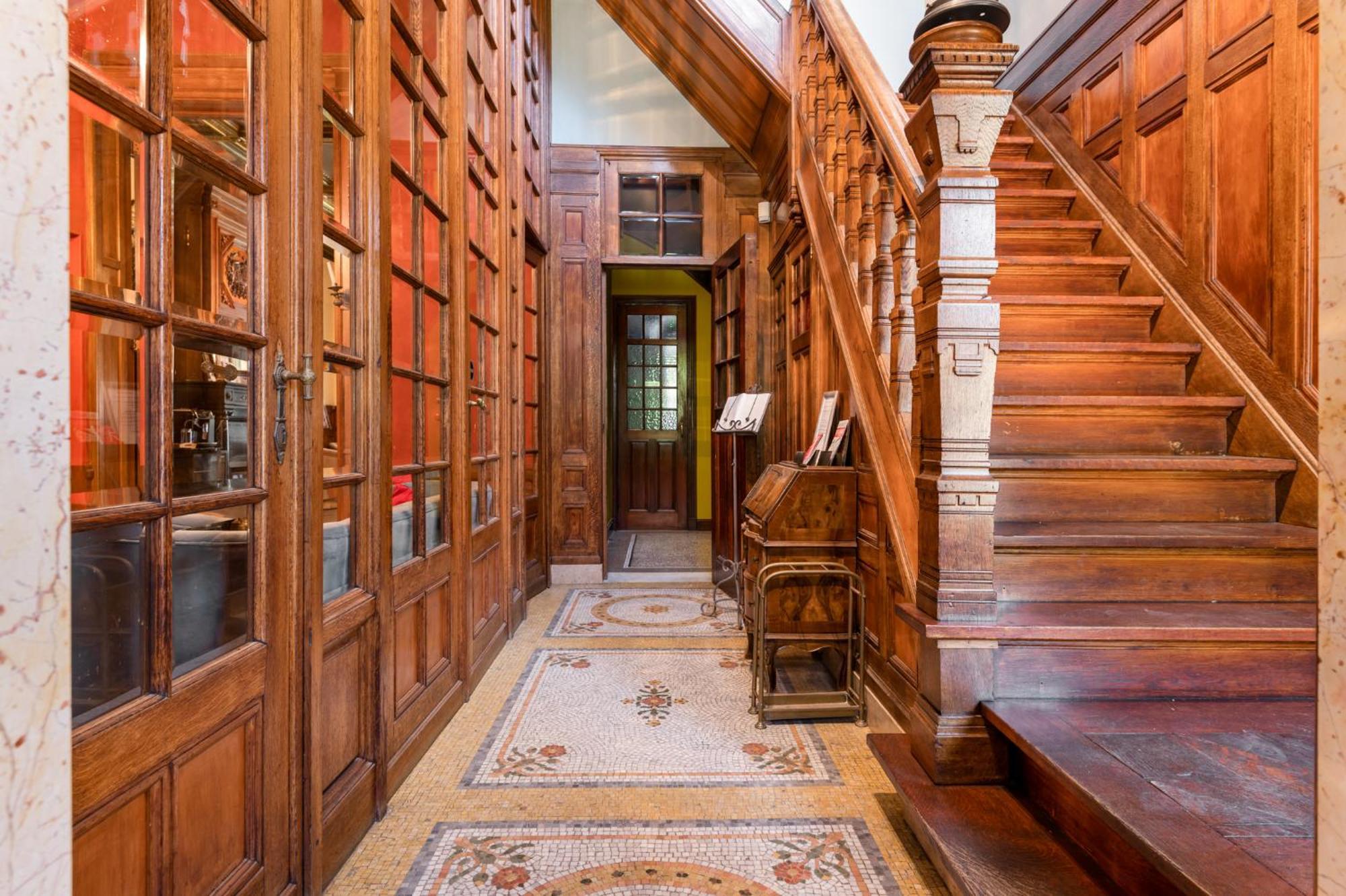 Baron Osy Four Garden Apartment
