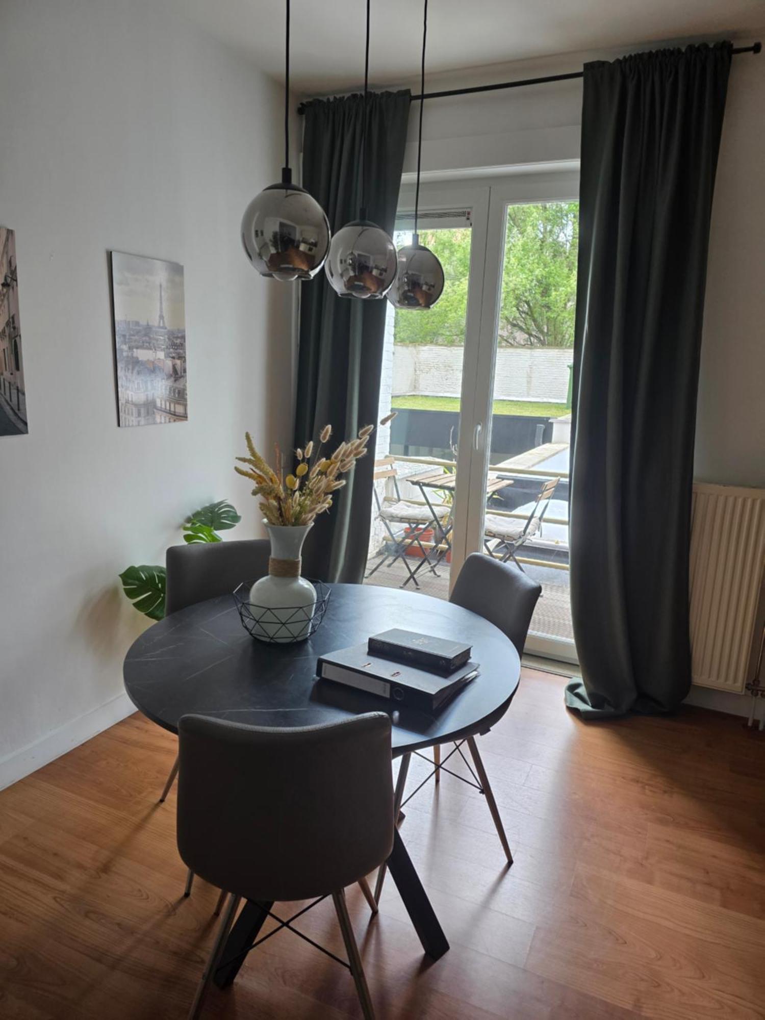 Lovely & Modern In The Heart Of
