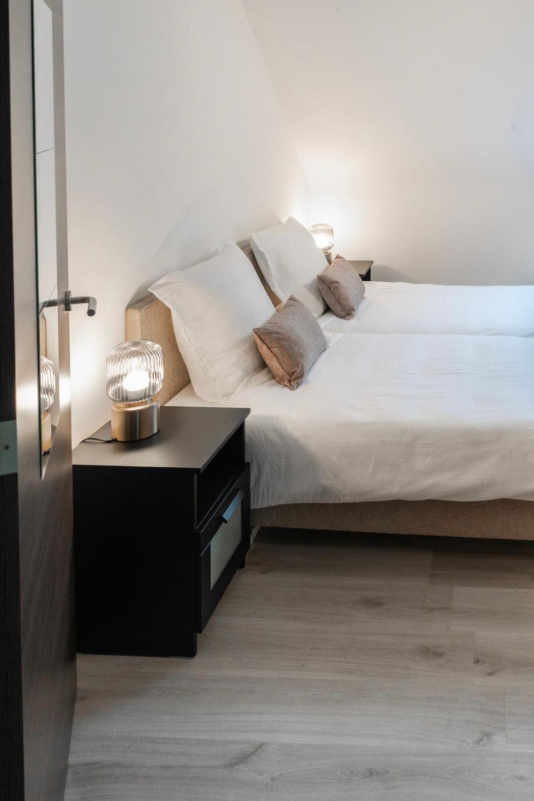 Unique Parking Access, Xl W Parking Option Holiday home Antwerp
