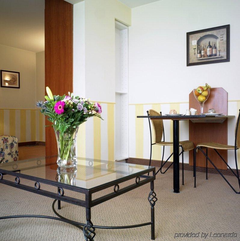 Arass & Business Flats Aparthotel 3*
