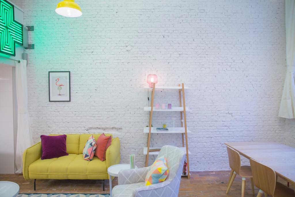 Loft Apartment *