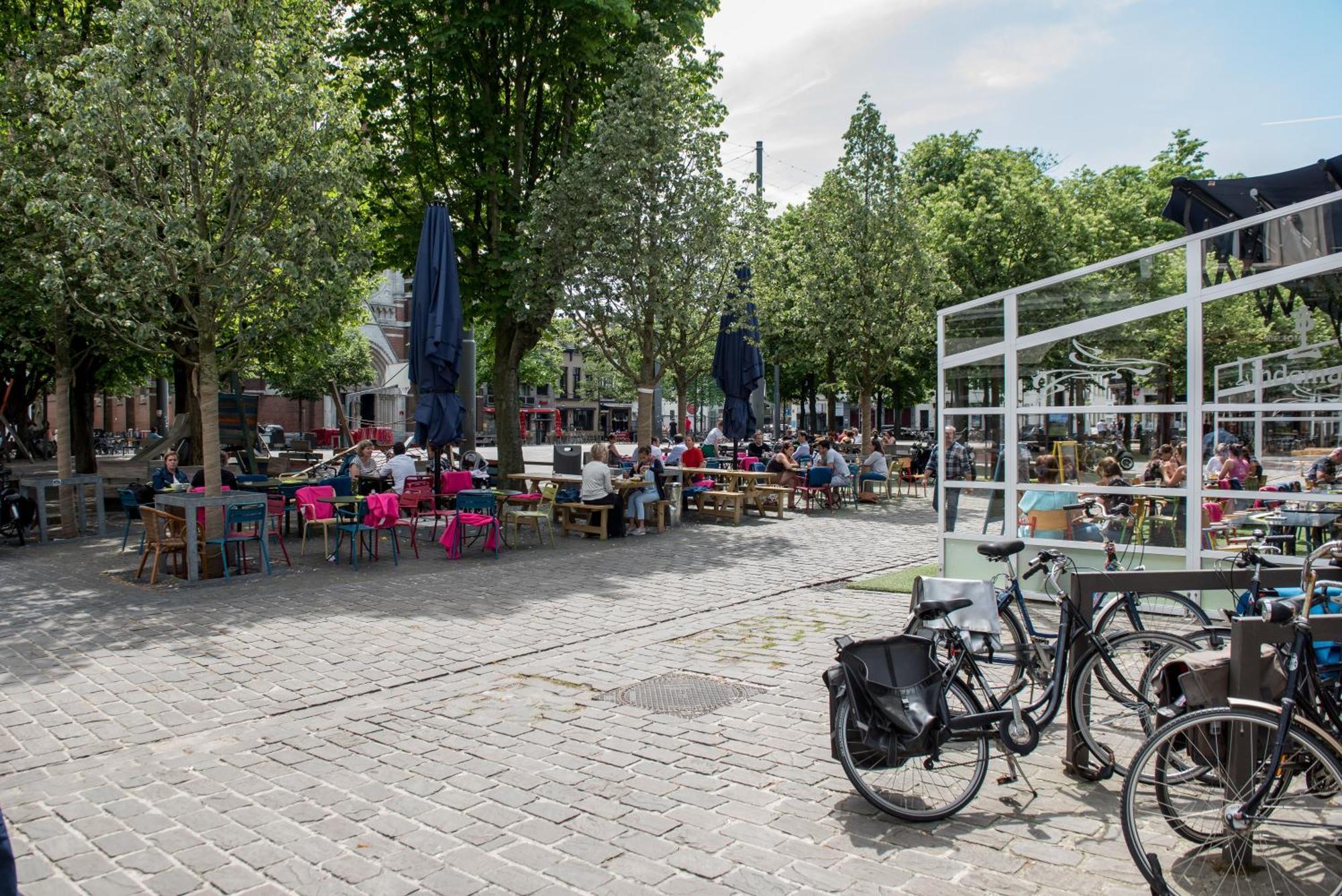 Arass & Business Flats 3* Antwerp