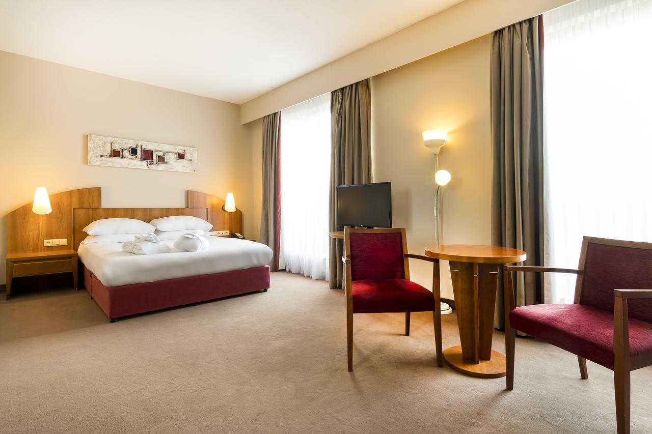 Astoria 3* Antwerp