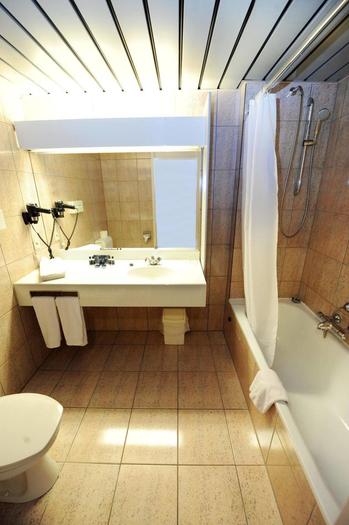 B-aparthotel Moretus Hotel