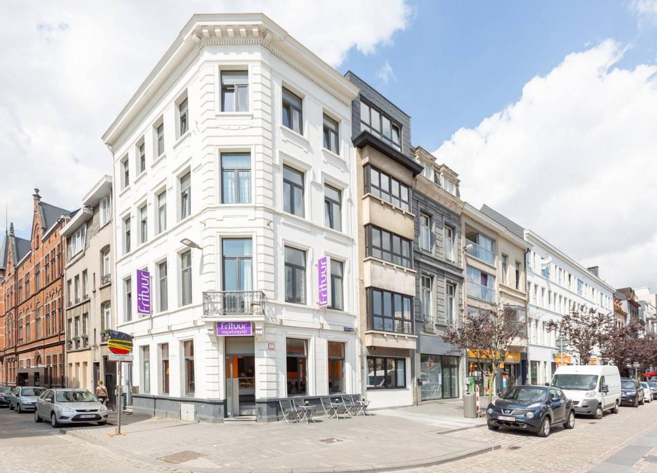 Theater Square 48 * Antwerp