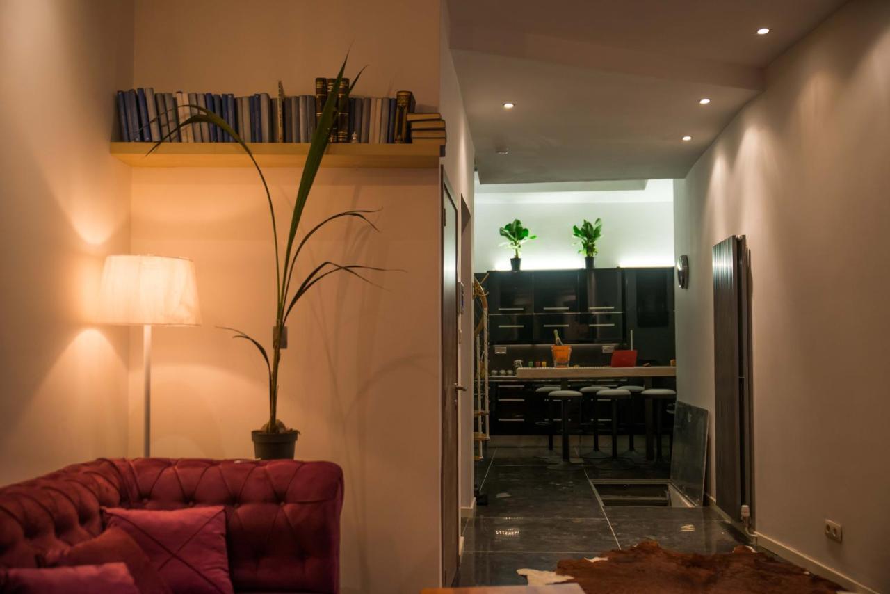 Full 4 Floors House At The Center Vakantiehuis