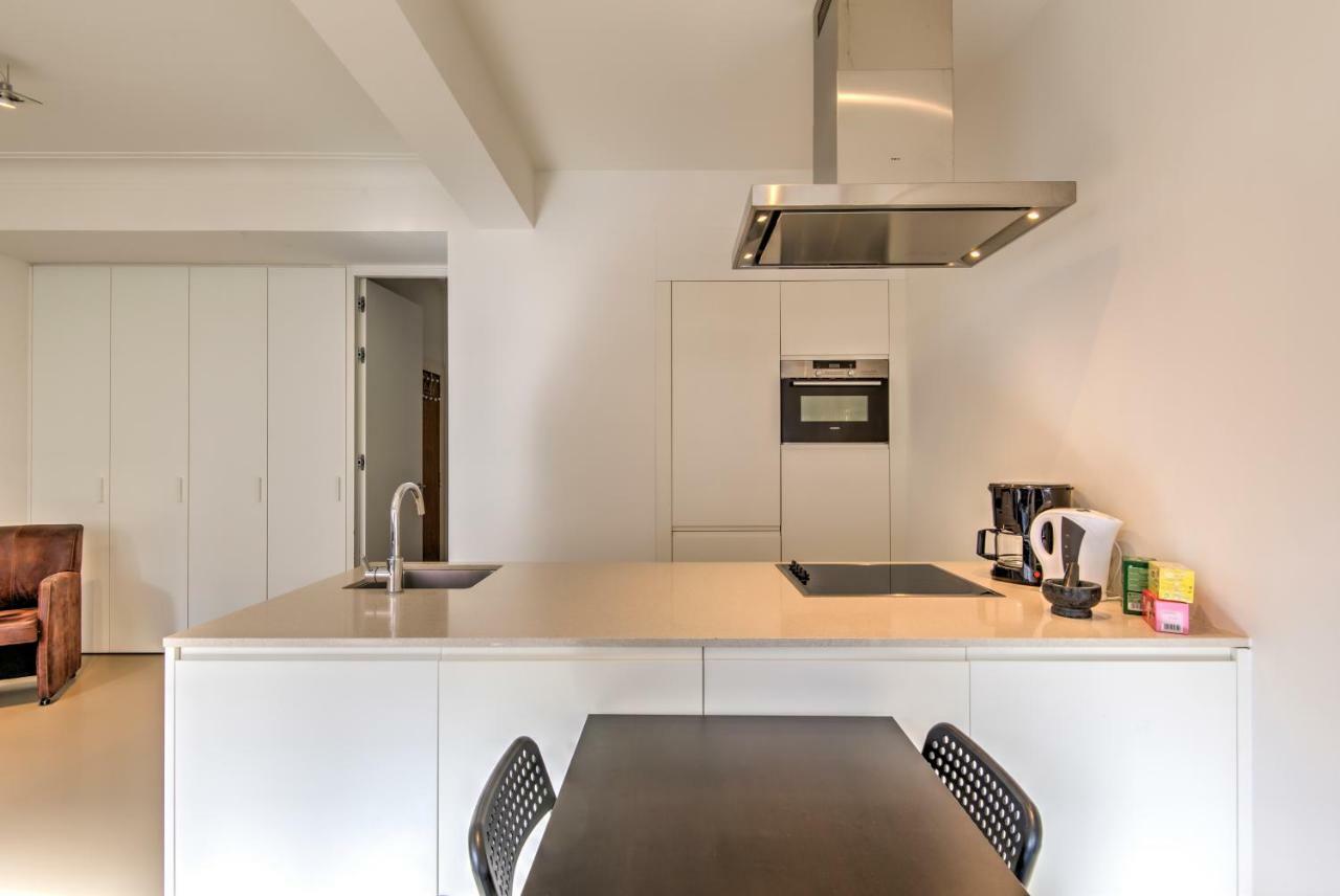 The Meir Lodge. In Heart Of Apartment *