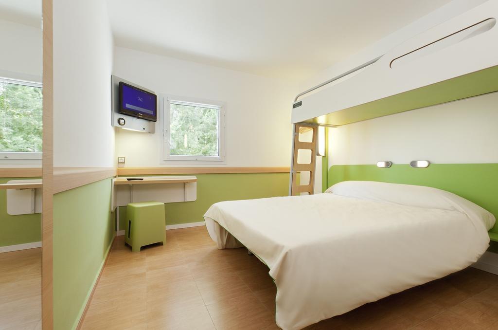 Ibis Budget Port
