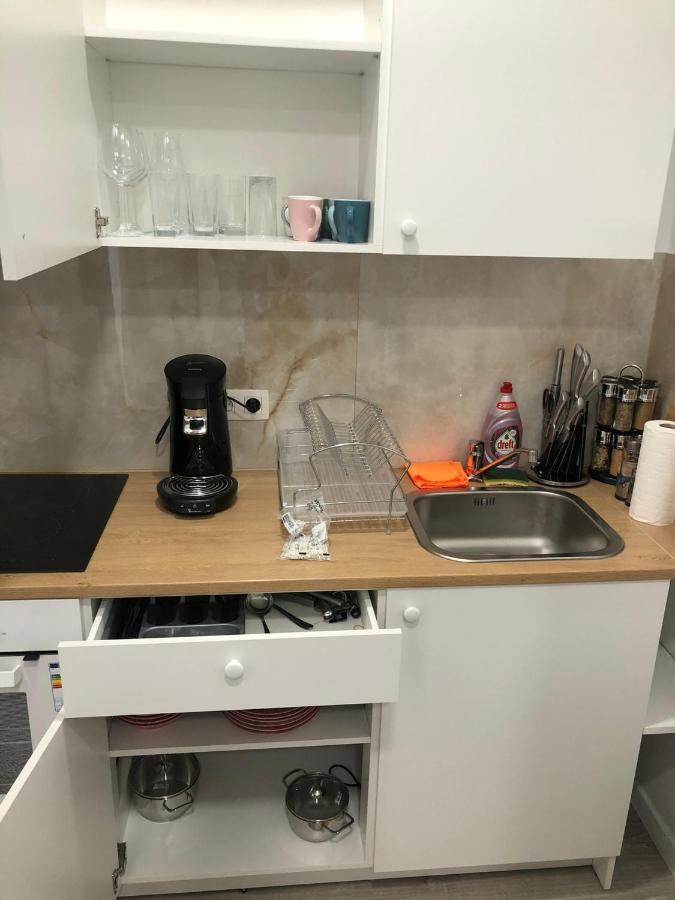 Your ! Apartment *