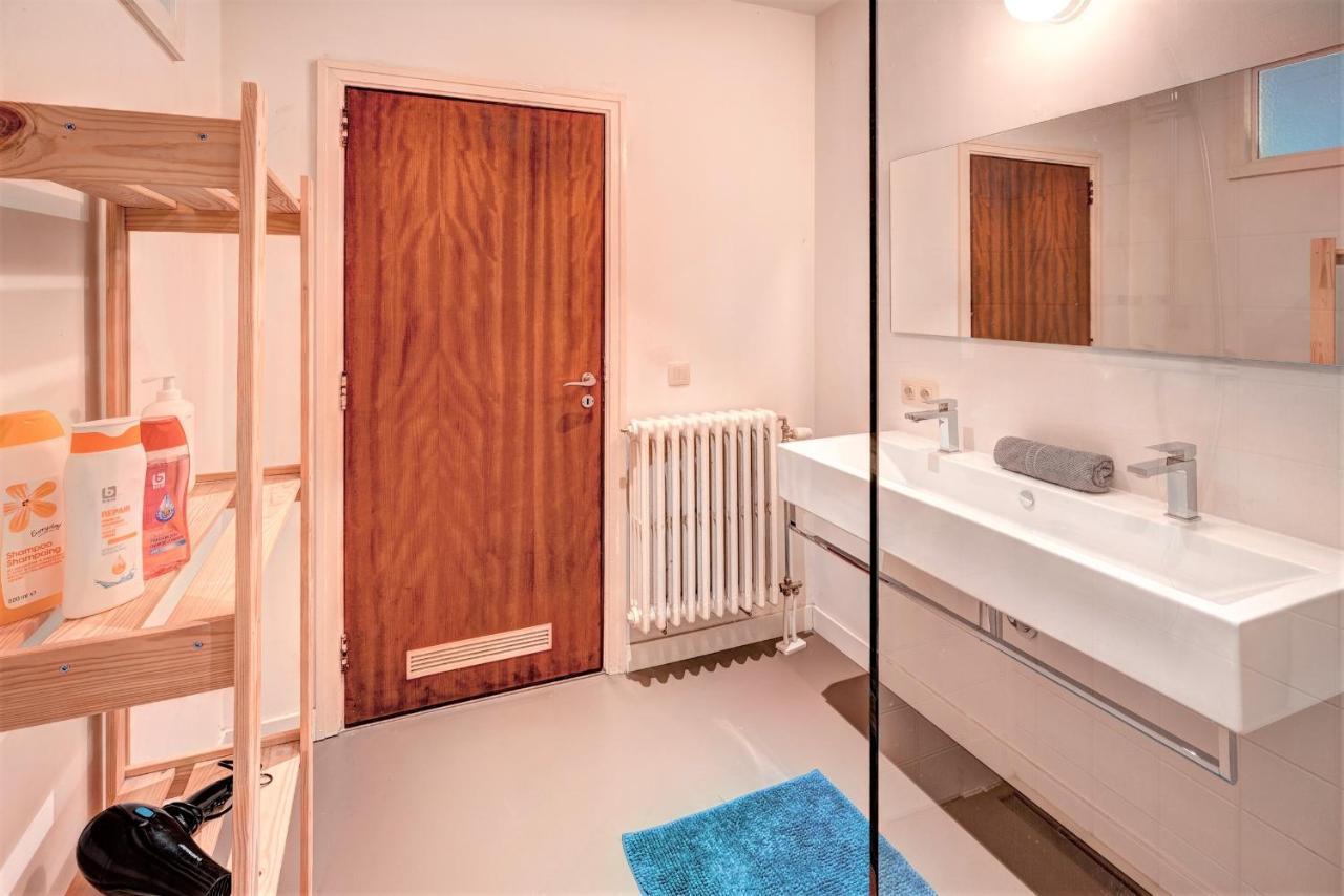 Apartment The Meir Lodge. In Heart Of Antwerp