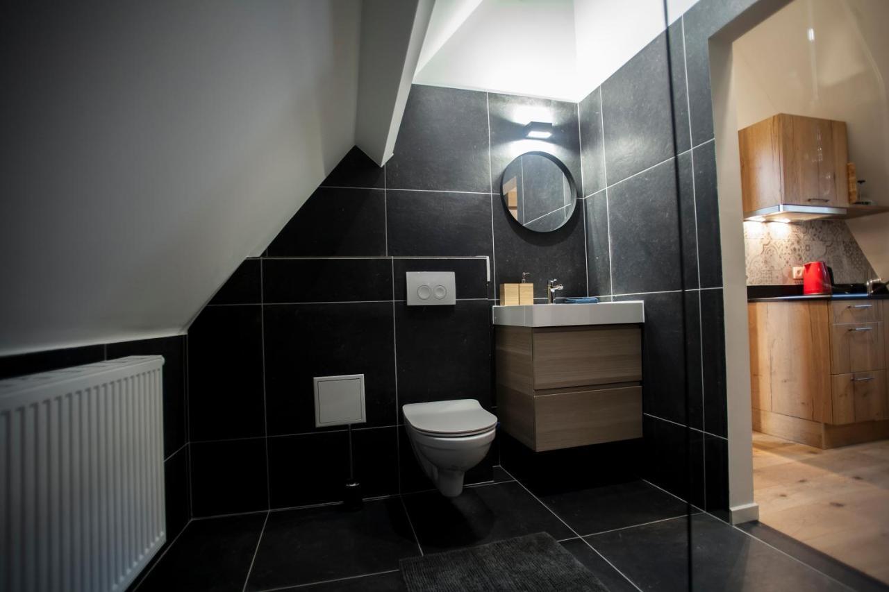 Luxury Riverside By Rikas Apartment *