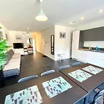 Isabel Apartments