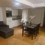 Spacious Studio With Private Entrance