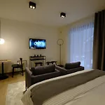 Qstay Good Living Apartments