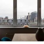 Ruim Appartement Met Prachtig Zicht Op A+ Locatie!