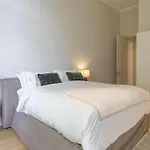 Luxurious 3 Bedrooms City Center