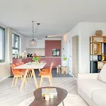 2-Br Getaway With Mas View