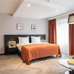 Hyllit Hotel