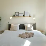 1 Bedroom Apartment 2 Min From Kmska