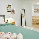 1 Bedroom Apartment 2 Min From Kmska