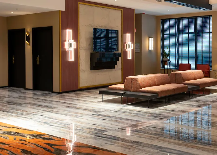 Amory Hotel By Hyllit
