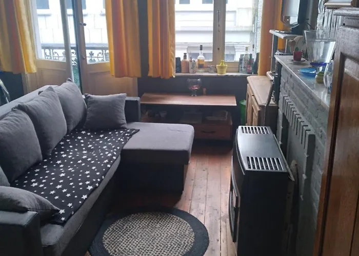 Ana Habitacion Privada