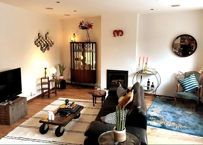 Stylish & Spacious Flat Viewing The Lovely Mas