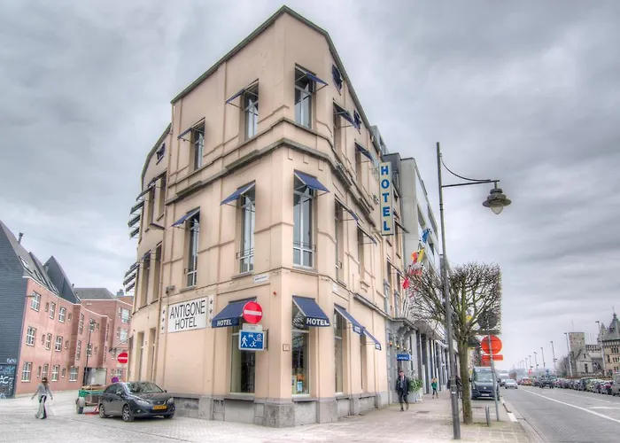 Hotel Antigone
