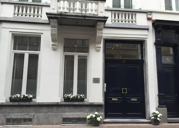 Antwerp Town House Accommodations