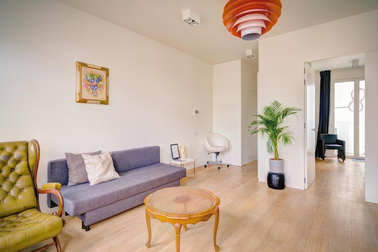 The Bright Stone Lodge. Heart Of Apartment Antwerp