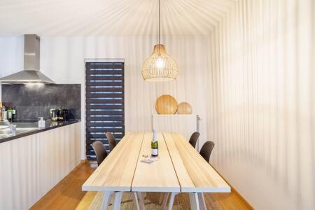 Modern 2bdr Flat At Centre Antwerpen