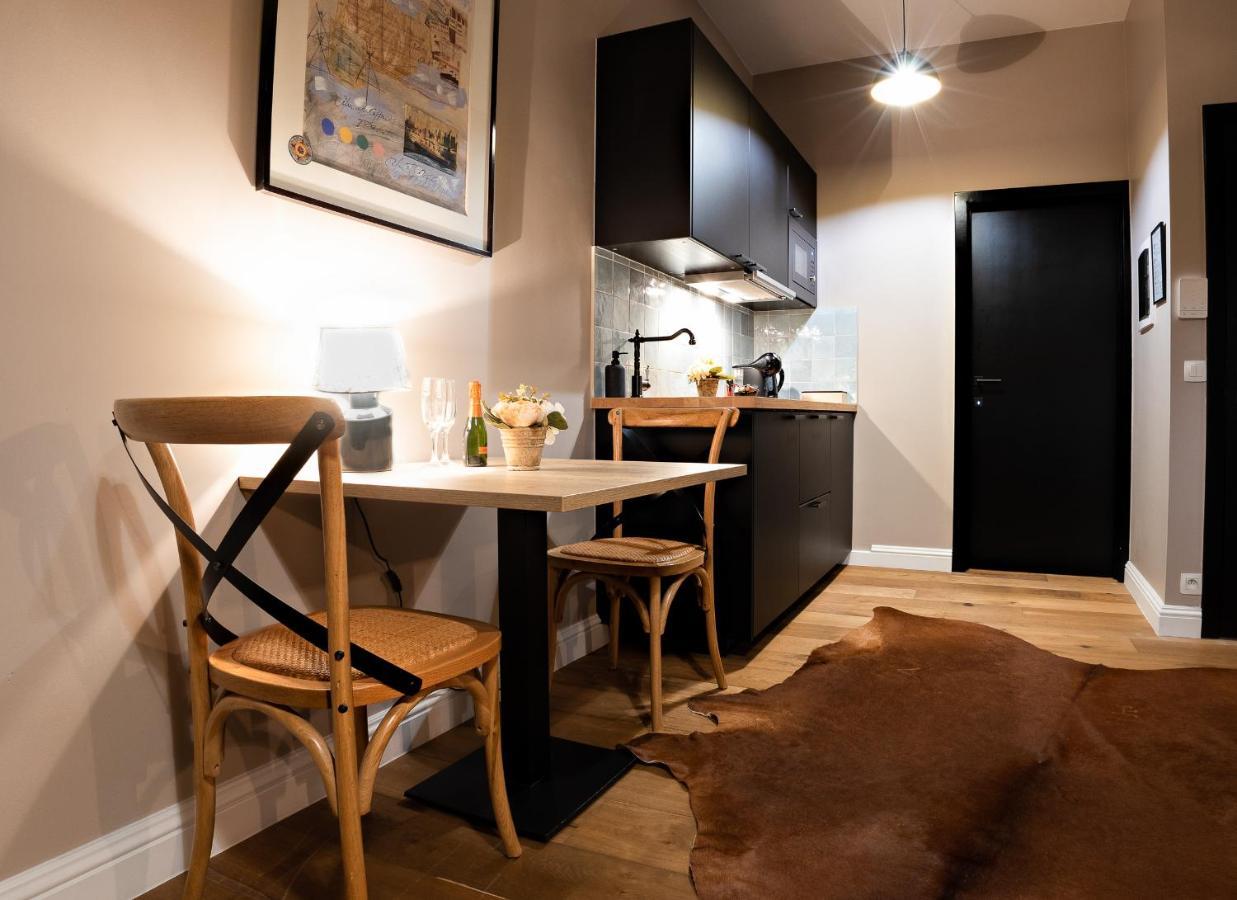 Luxury Suites Ambassador