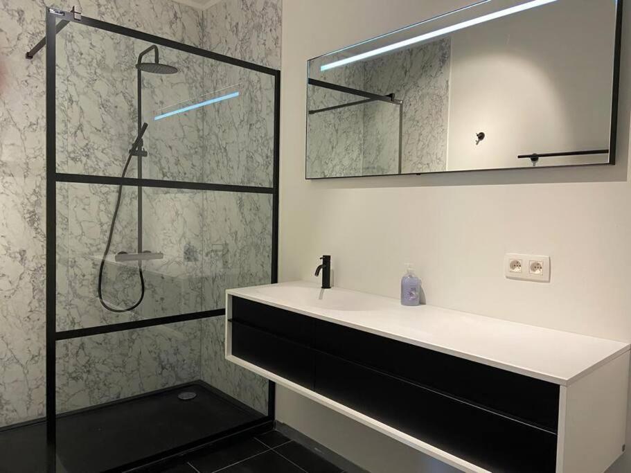 Appartement Uniek - Mooiste En Hoogste Uitzicht Op Antwerpen! - Incl Gratis Parking