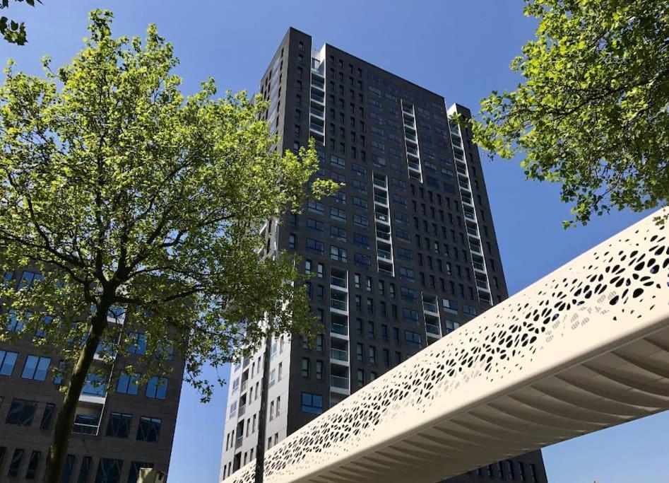 Uniek - Mooiste En Hoogste Uitzicht Op Antwerpen! - Incl Gratis Parking Appartement *