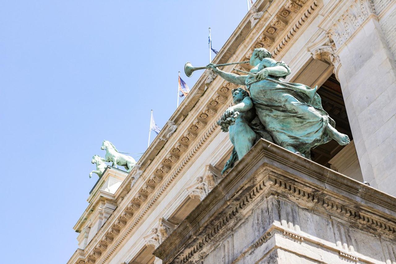 Museum Garden Views Luxury Antwerpen
