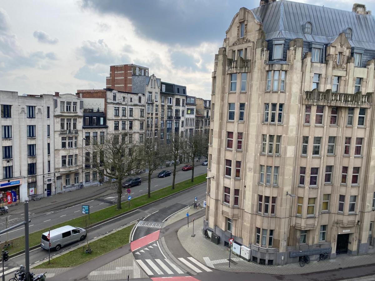 Plantin 3 Sleeping 2 Bathrooms. Antwerp