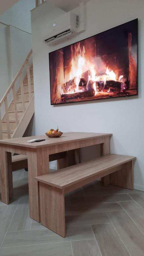 Center In Quiet Street & Airco Apartment Antwerp