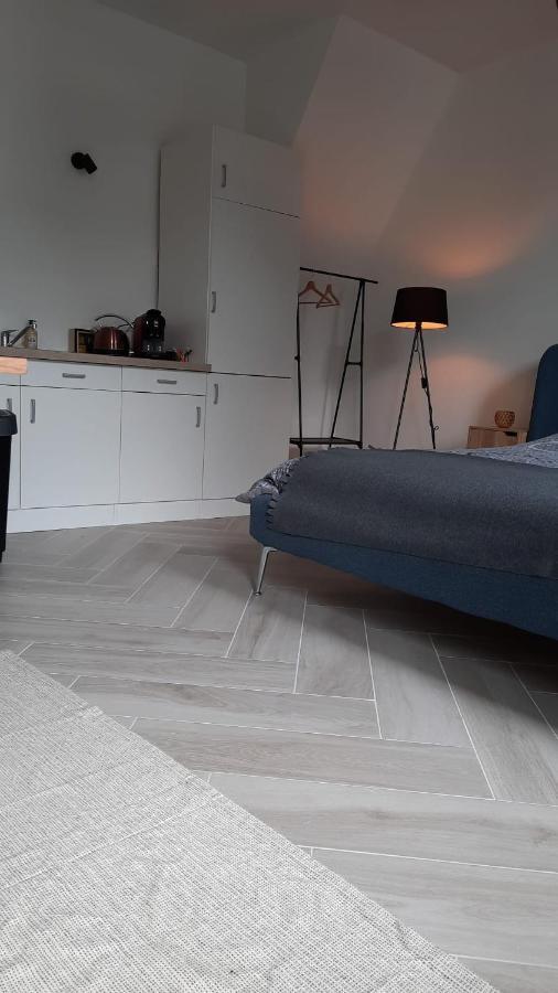 Center In Quiet Street & Airco Apartment