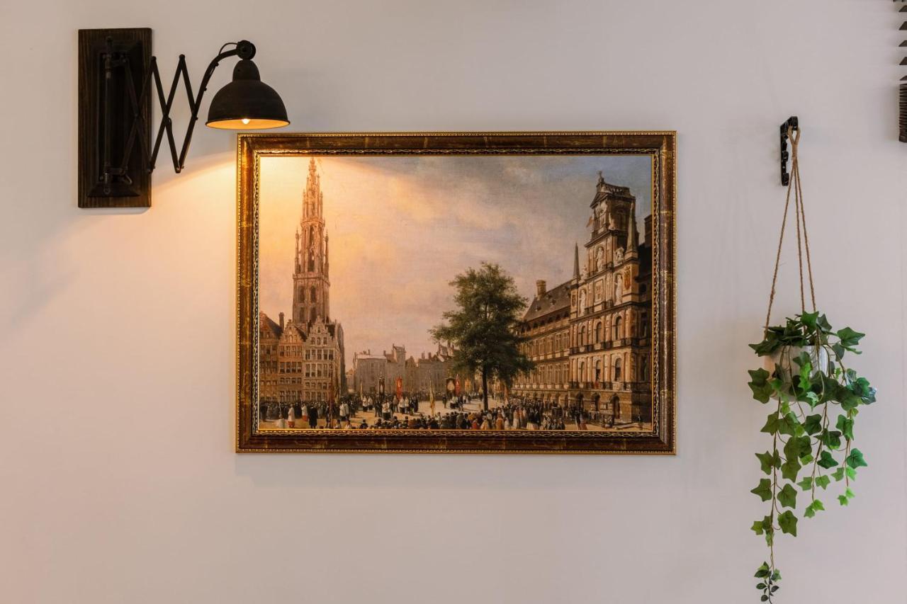 Authentic In The Heart Of Antwerpen