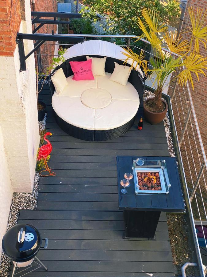 Loco Paradiso - Two Kingsize Beds, Outdoor Terrace, Dj Booth, Bar, Cinema, Bathtub, Kitchen, Airco Apartment *