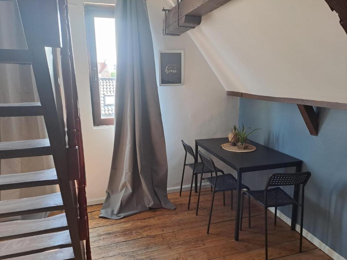 The 16th Century Duplex In The City Center * Antwerpen