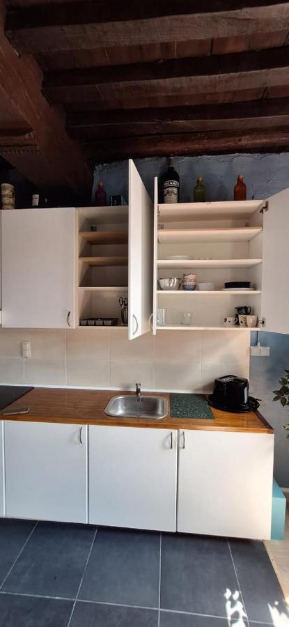 The 16th Century 2br In The City Center Apartment *