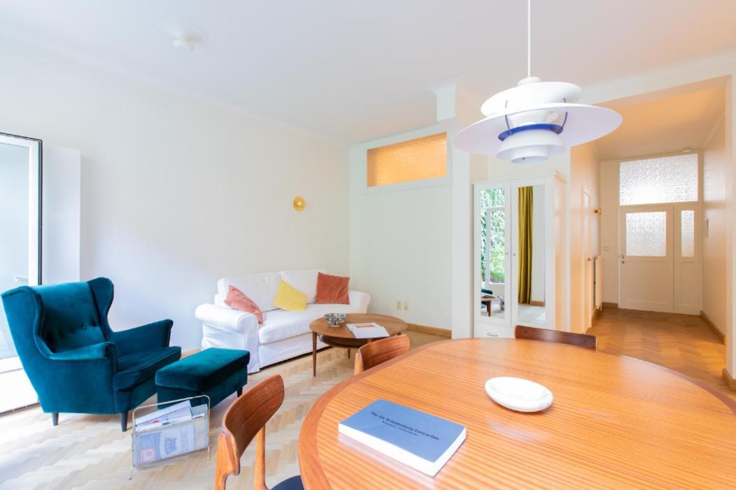 Apartment Pauline Loveling With Quiet Garden And 2 Bathrooms *