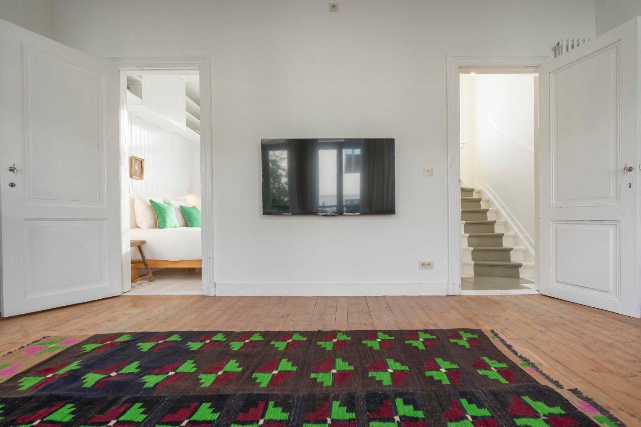 Shway - The Handshake House * Antwerp