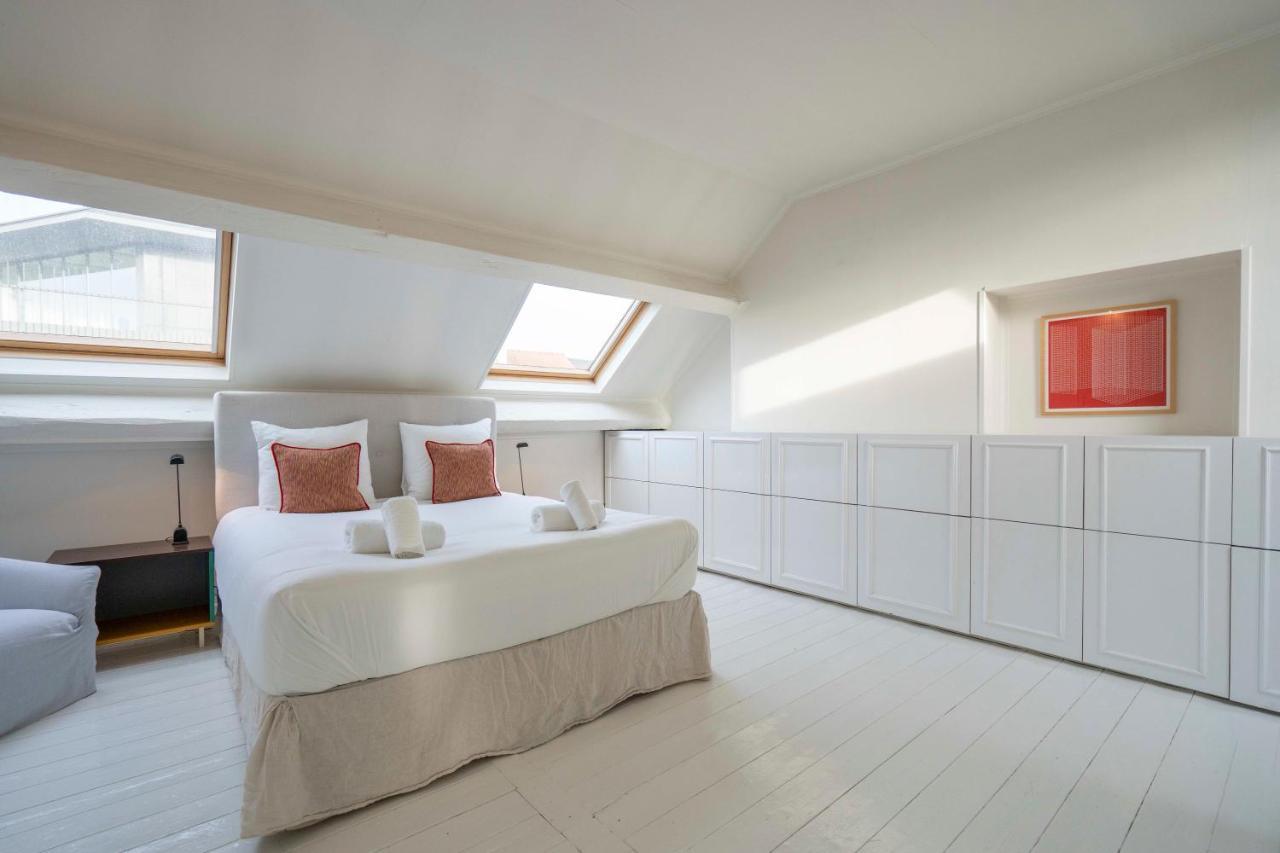 Shway - The Handshake House Holiday home