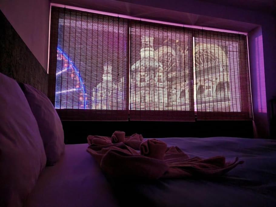 Apartment Stunning View + Japan Design Bed @ Station Antwerpen