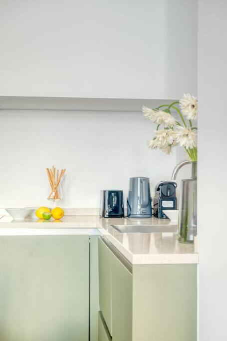 Cozy Retreat In With Balcony Appartement Antwerpen